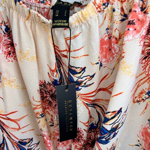 Off-shoulder women’s floral blouse with sleeves - Picture 8 of 11